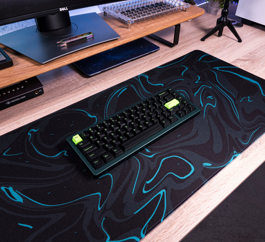 Marble Liquid V2 Desk Mat